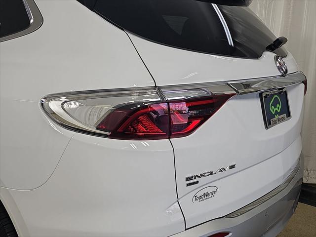 2023 Buick Enclave Essence AWD