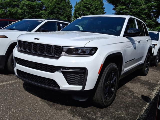 2026 Jeep Grand Cherokee GRAND CHEROKEE LAREDO ALTITUDE 4X4 2026 Jeep Grand Cherokee GRAND CHEROKEE LAREDO ALTITUDE 4X4