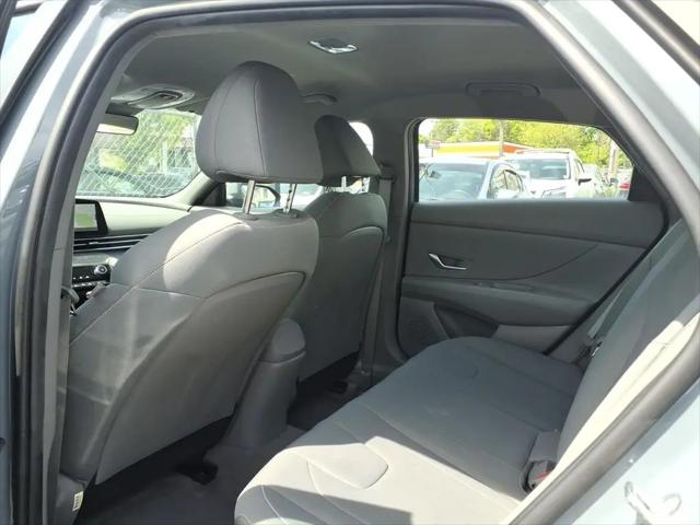 2023 Hyundai Elantra SEL