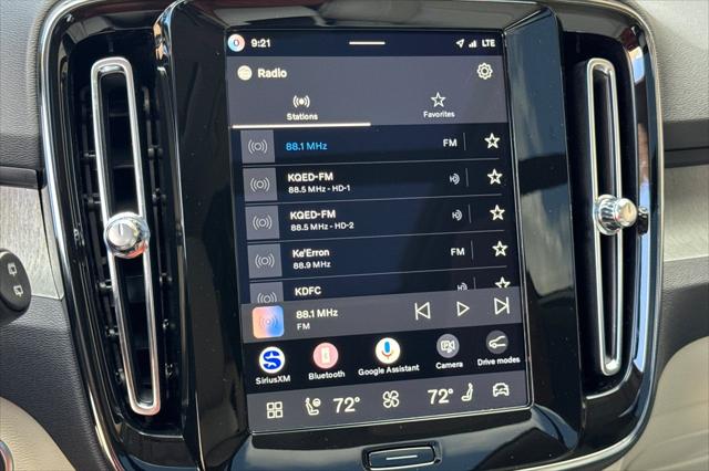 2026 Volvo XC40 Plus, B5 AWD Gas (mild hybrid), Dark