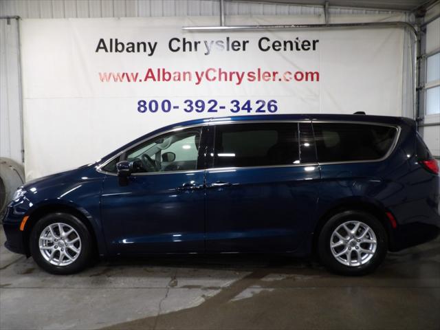 2023 Chrysler Pacifica Touring L for sale in Albany, MN