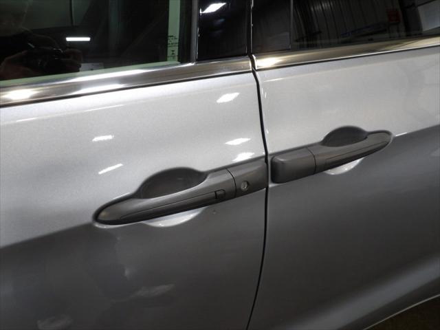 2021 Chrysler Voyager L
