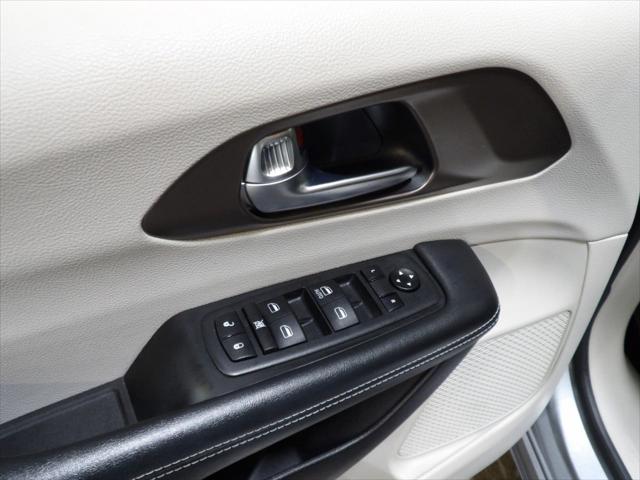 2021 Chrysler Voyager L