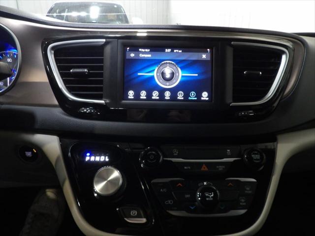 2021 Chrysler Voyager L