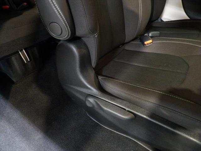 2021 Chrysler Voyager L