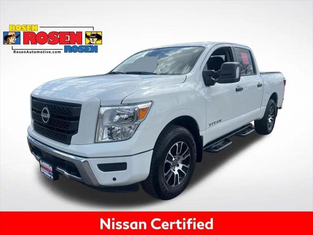 2024 Nissan Titan Crew Cab SV 4x4 for sale in Greenfield, WI
