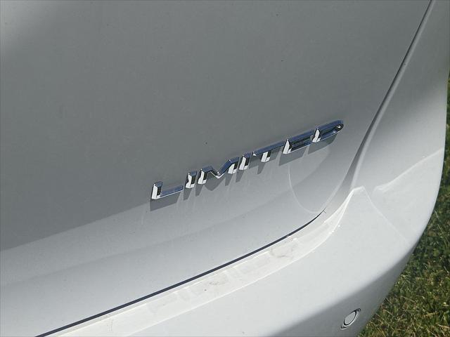 2027 Chrysler Pacifica Limited