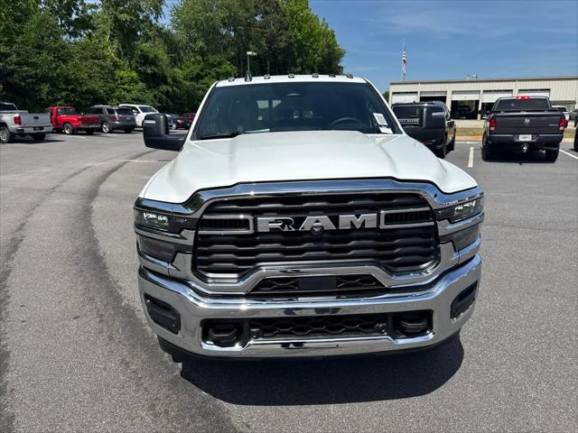2026 Ram 2500 Tradesman Crew Cab 4x4 64 Box
