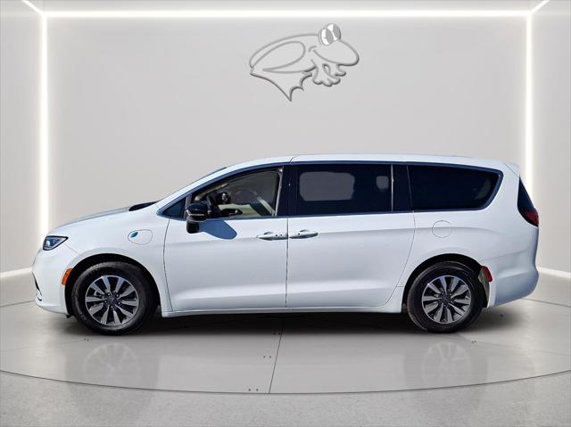 2024 Chrysler Pacifica Hybrid Select 2024 Chrysler Pacifica Hybrid Select