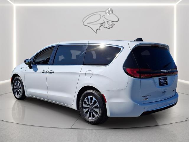 2024 Chrysler Pacifica Hybrid Select 2024 Chrysler Pacifica Hybrid Select