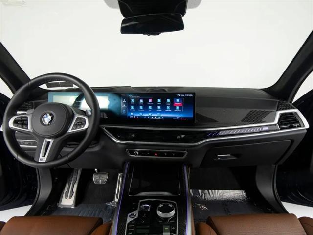 2025 BMW X7 M60i