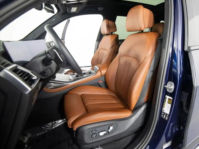 2025 BMW X7 M60i