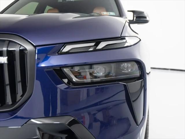 2025 BMW X7 M60i