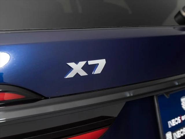 2025 BMW X7 M60i