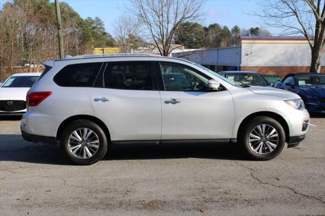 2020 Nissan Pathfinder SL 2WD