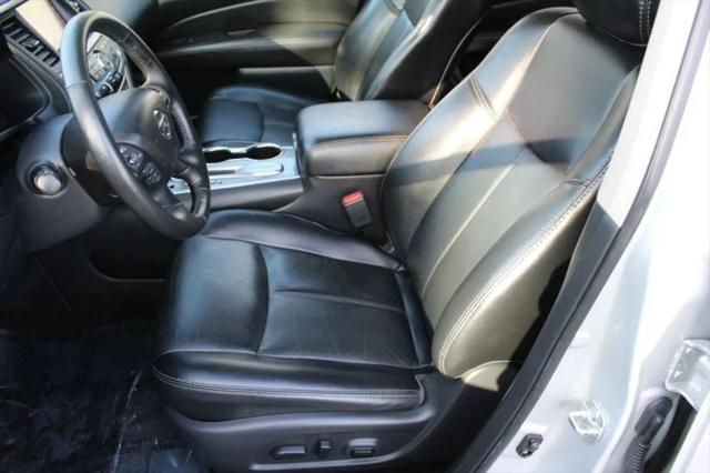 2020 Nissan Pathfinder SL 2WD