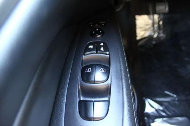 2020 Nissan Pathfinder SL 2WD