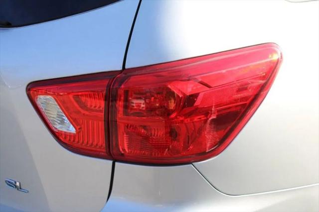 2020 Nissan Pathfinder SL 2WD
