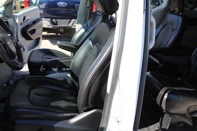 2020 Chrysler Voyager LXI