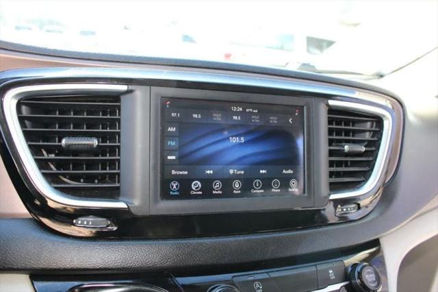 2020 Chrysler Voyager LXI