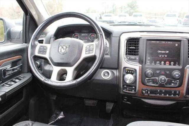 2017 Ram 1500 Laramie Crew Cab 4x4 5'7" Box