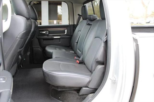 2017 Ram 1500 Laramie Crew Cab 4x4 5'7" Box