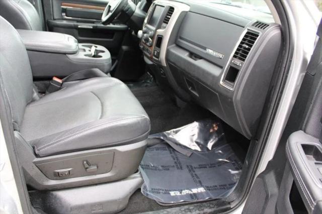 2017 Ram 1500 Laramie Crew Cab 4x4 5'7" Box