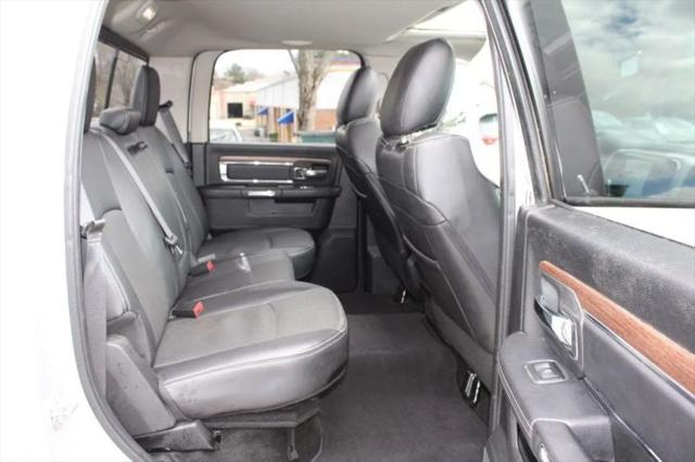 2017 Ram 1500 Laramie Crew Cab 4x4 5'7" Box