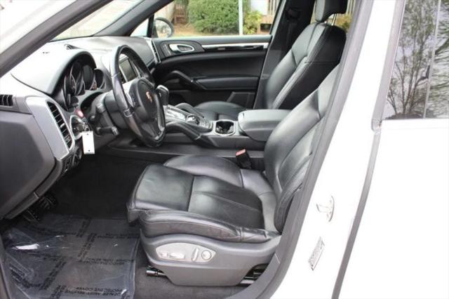 2014 Porsche Cayenne Platinum Edition