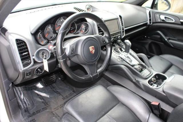 2014 Porsche Cayenne Platinum Edition