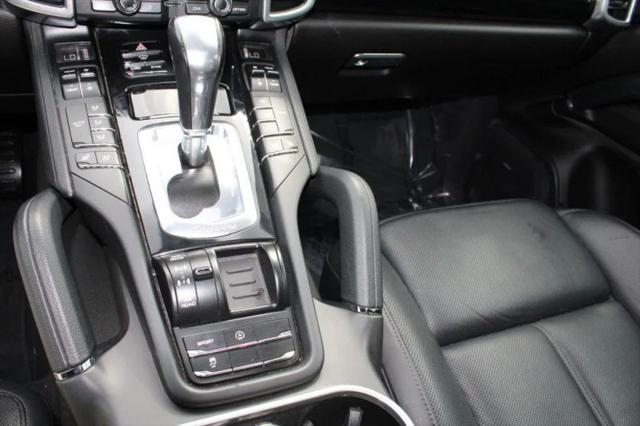 2014 Porsche Cayenne Platinum Edition