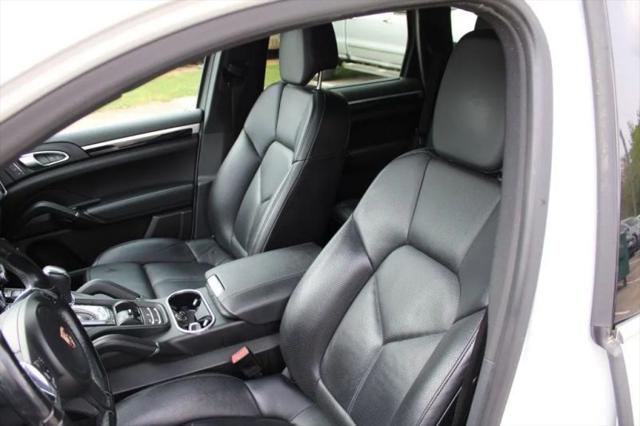 2014 Porsche Cayenne Platinum Edition