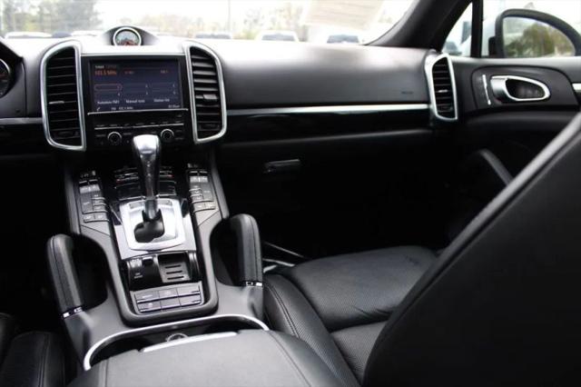 2014 Porsche Cayenne Platinum Edition
