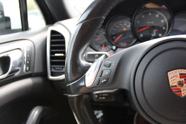 2014 Porsche Cayenne Platinum Edition