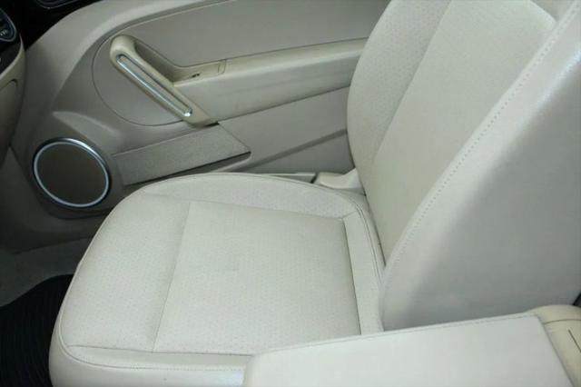 2016 Volkswagen Beetle 1.8T SEL