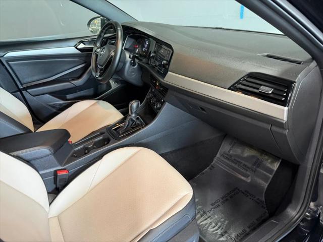 2019 Volkswagen Jetta 1.4T R-Line