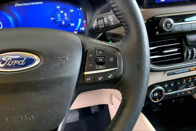 2020 Ford Escape Titanium Hybrid