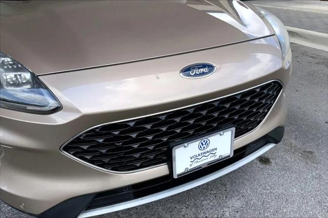 2020 Ford Escape Titanium Hybrid