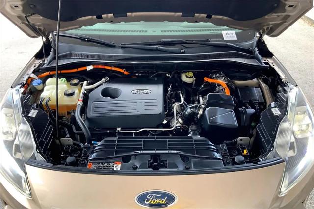 2020 Ford Escape Titanium Hybrid