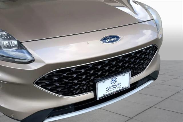 2020 Ford Escape Titanium Hybrid