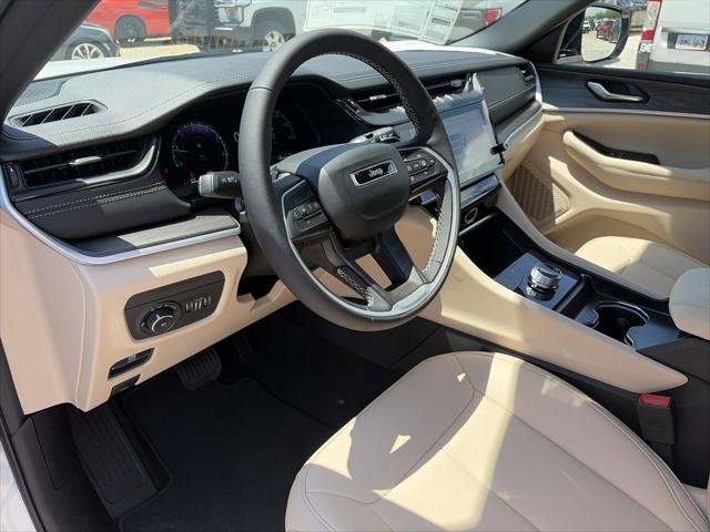 2026 Jeep Grand Cherokee Limited 4x2