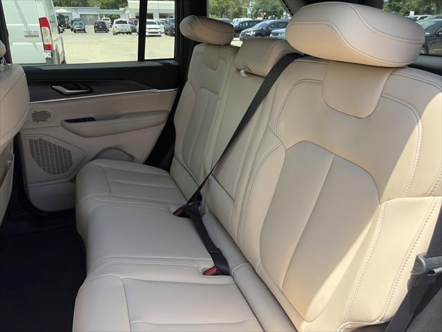 2026 Jeep Grand Cherokee Limited 4x2