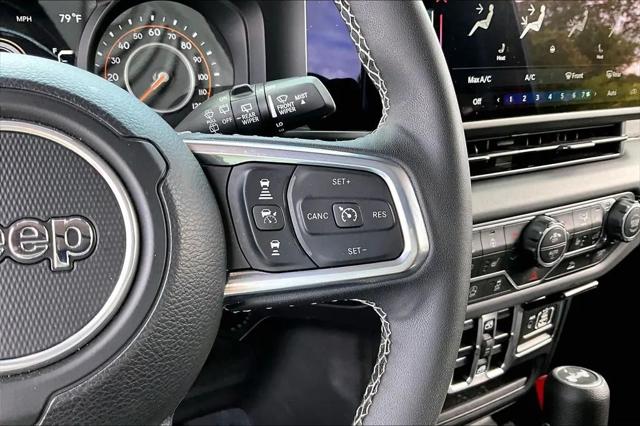 2025 Jeep Wrangler 4-Door Sahara 4x4