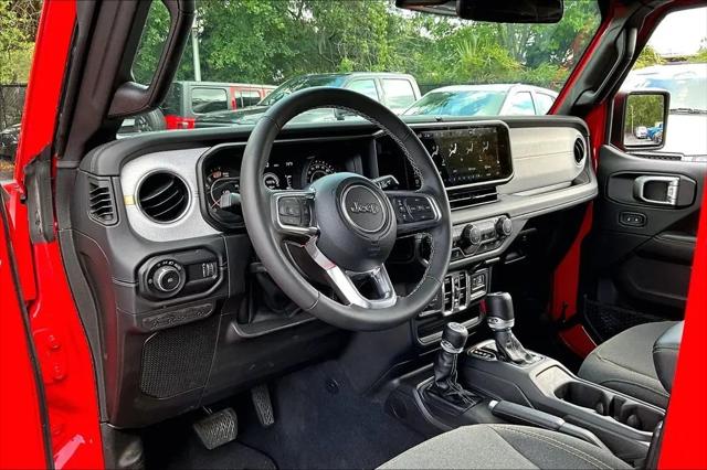 2025 Jeep Wrangler 4-Door Sahara 4x4
