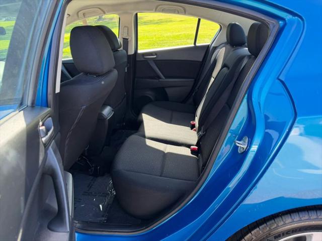 2012 Mazda Mazda3 i Touring