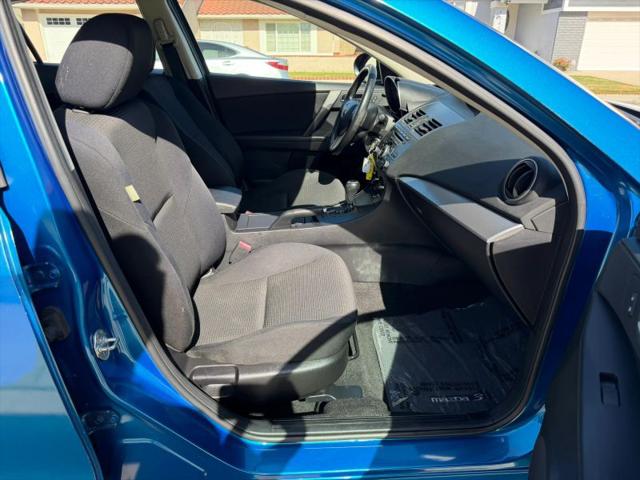 2012 Mazda Mazda3 i Touring