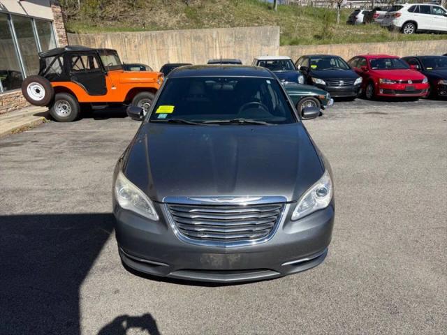2012 Chrysler 200 Touring