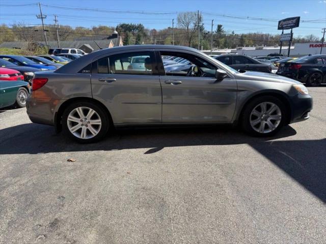 2012 Chrysler 200 Touring