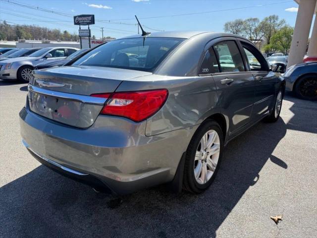 2012 Chrysler 200 Touring