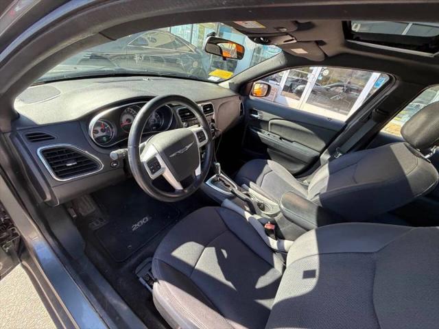 2012 Chrysler 200 Touring
